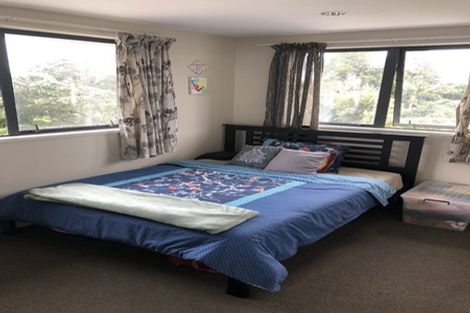 Photo of property in 100 Fulford Street, New Plymouth, 4310