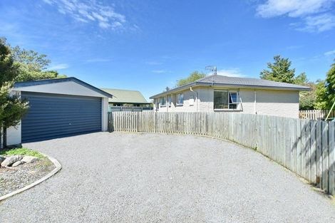 Photo of property in 27 Parkhouse Drive, Rangiora, 7400