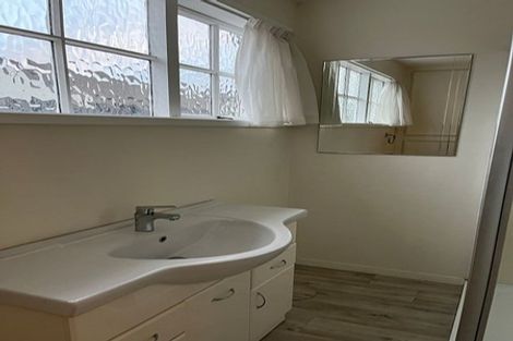 Photo of property in 1/73a Garreg Road, Bryndwr, Christchurch, 8052