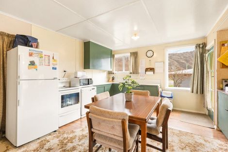 Photo of property in 18 Blyth Street, Clyde, 9330