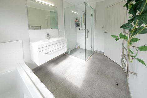 Photo of property in 14 Will Street, Huapai, Kumeu, 0810