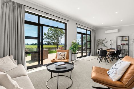 Photo of property in 27 Ferry Road, Martinborough, 5711