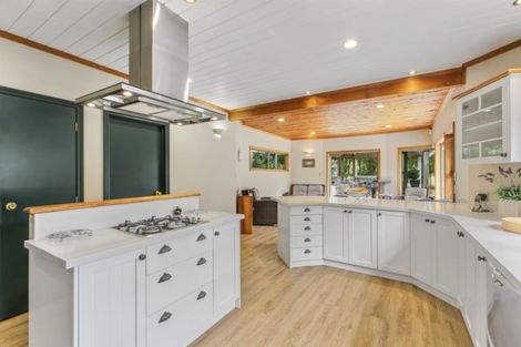 Photo of property in 28 Kaipara Flats Road, Dome Forest, Warkworth, 0981