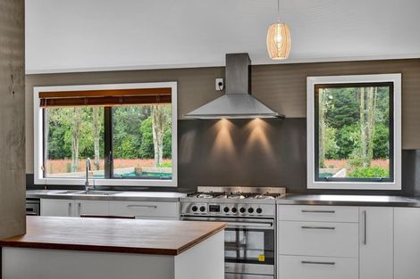 Photo of property in 334 Waitara Road, Huirangi, Waitara, 4382