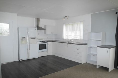 Photo of property in 95a Arawhata Road, Paraparaumu, 5032