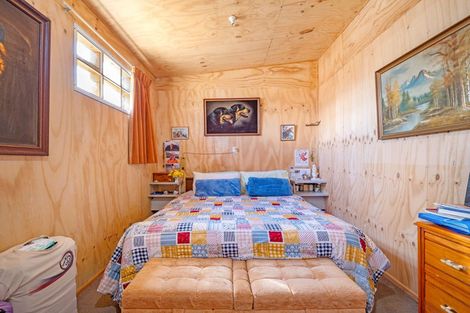 Photo of property in 1 Richardson Street, Woodville, 4920