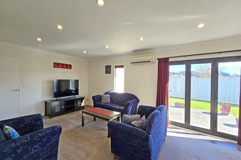 Photo of property in 16a Windsor Terrace, Taradale, Napier, 4112