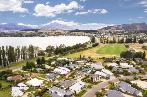 Photo of property in 15 Jessies Crescent, Wanaka, 9305