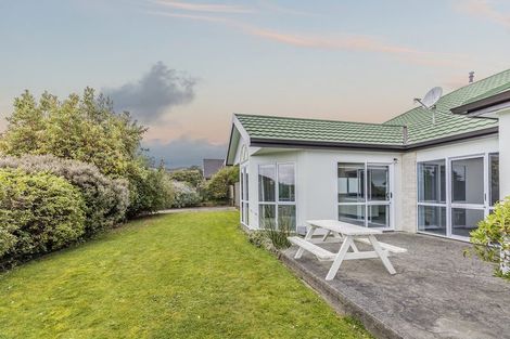 Photo of property in 1 Tombane Terrace, Papakowhai, Porirua, 5024