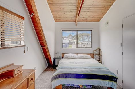 Photo of property in 18a Captain Cook Road, Cooks Beach, Whitianga, 3591