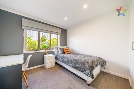 Photo of property in 10 Meadowbank Drive, Belmont, Lower Hutt, 5010
