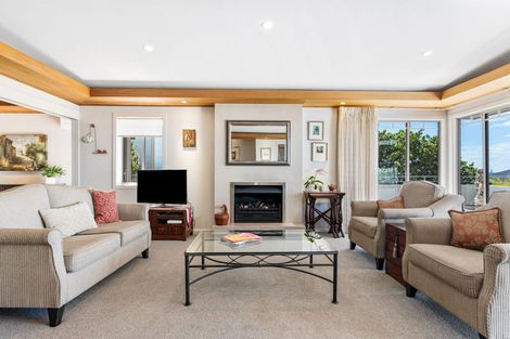 Photo of property in 9a Braemar Road, Castor Bay, Auckland, 0620