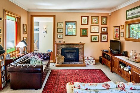 Photo of property in 13 Mahina Road, Mahina Bay, Lower Hutt, 5013