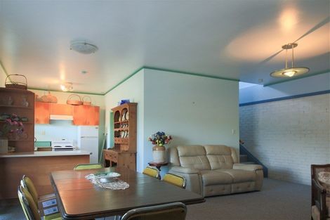 Photo of property in 10 Station Road, Kawakawa, 0210