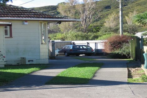 Photo of property in 2/5 Watkins Grove, Taita, Lower Hutt, 5011