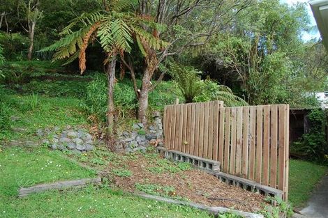 Photo of property in 101 Manuka Street, Stokes Valley, Lower Hutt, 5019