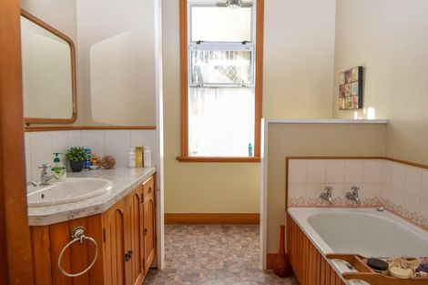 Photo of property in 32 Clifton Avenue, Carterton, 5713