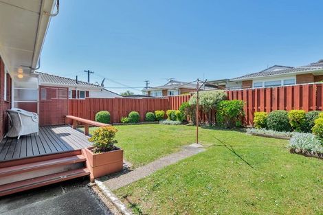 Photo of property in 2/6 Waterloo Road, Milford, Auckland, 0620