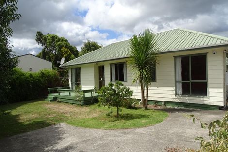Photo of property in 27a Manuroa Road, Takanini, 2112
