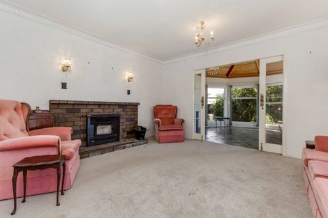 Photo of property in 49 Koromiko Street, New Lynn, Auckland, 0600
