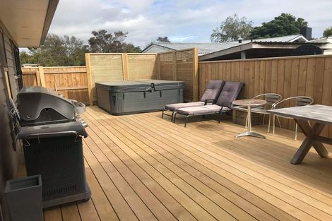 Photo of property in 9a Belvedere Crescent, Takaro, Palmerston North, 4412