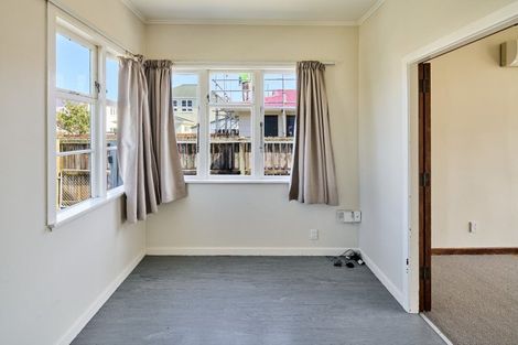 Photo of property in 128a Waiwhetu Road, Waterloo, Lower Hutt, 5011