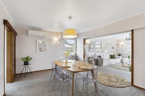 Photo of property in 14 Jonathan Place, Sunnynook, Auckland, 0620