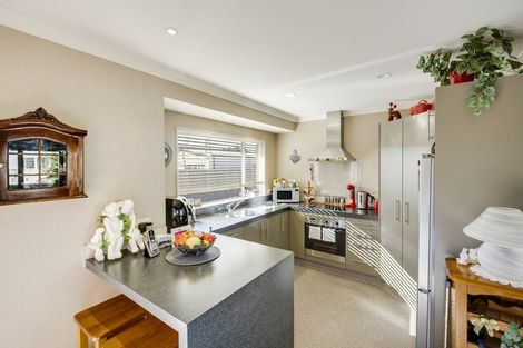 Photo of property in 142b Gloucester Street, Taradale, Napier, 4112