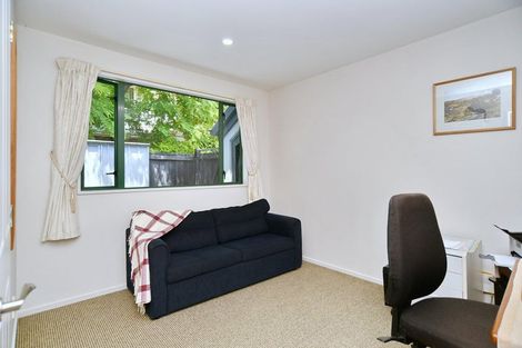 Photo of property in 21 Thornwood Place, Redwood, Christchurch, 8051