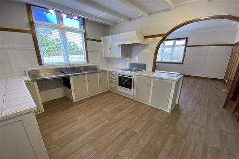 Photo of property in 36 Rangatira Road, Birkenhead, Auckland, 0626