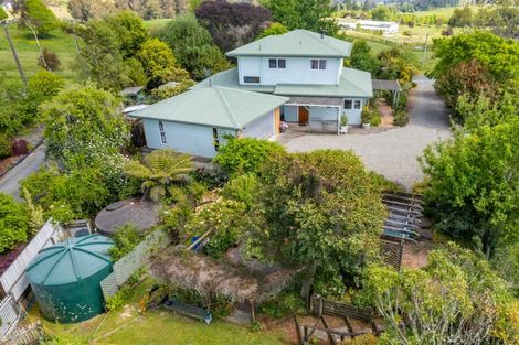 Photo of property in 178 Old Coach Road, Mahana, Upper Moutere, 7173