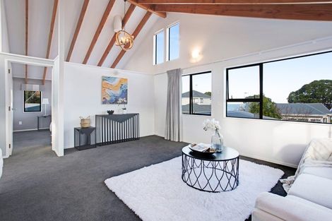 Photo of property in 42a Matakatia Parade, Matakatia, Whangaparaoa, 0930