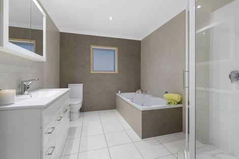 Photo of property in 10 Gold Street, Albany Heights, Auckland, 0632