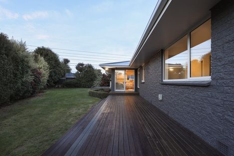 Photo of property in 379a Greers Road, Bishopdale, Christchurch, 8053