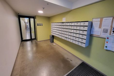 Photo of property in Dual Apartments, 108/142 Vivian Street, Te Aro, Wellington, 6011