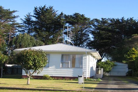 Photo of property in 21 Mountainview Terrace, Otaki Beach, Otaki, 5512