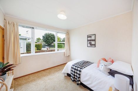 Photo of property in 5 Kaituna Street, Milson, Palmerston North, 4414