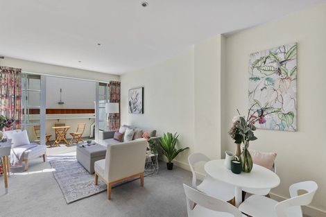 Photo of property in 39 Little George Street, Thorndon, Wellington, 6011