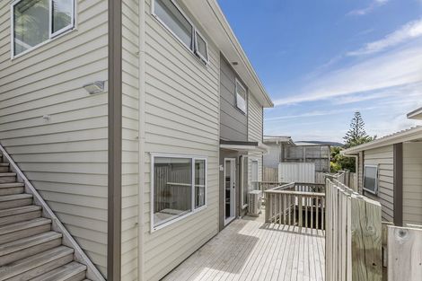 Photo of property in 16b Lincoln Avenue, Tawa, Wellington, 5028
