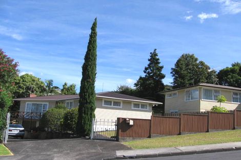 Photo of property in 9 Cypress Place, Sunnynook, Auckland, 0620