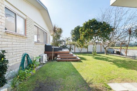 Photo of property in 5c The Crescent, Waihi Beach, 3611