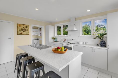 Photo of property in 101 Glengarry Road, Glen Eden, Auckland, 0602