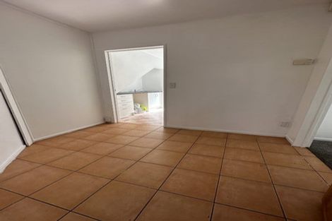 Photo of property in 7a Clematis Avenue, Murrays Bay, Auckland, 0630