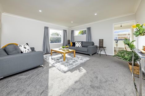 Photo of property in 59 Ferguson Street, Manurewa East, Auckland, 2102