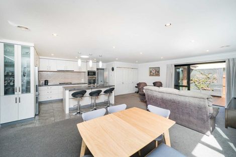 Photo of property in 3 Astelia Court, Milson, Palmerston North, 4414