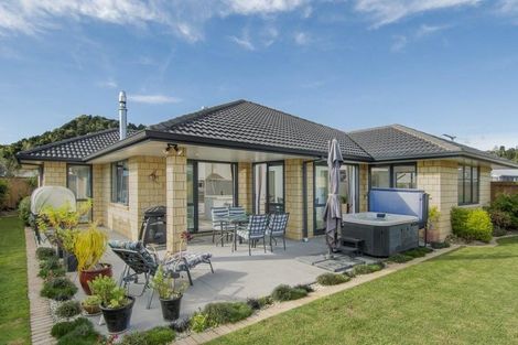 Photo of property in 3 North Bay Road, Pyes Pa, Tauranga, 3112