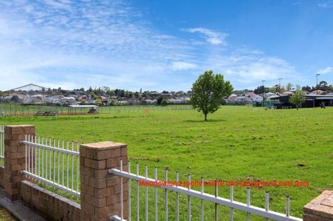 Photo of property in 47 Meadowland Drive, Somerville, Auckland, 2014