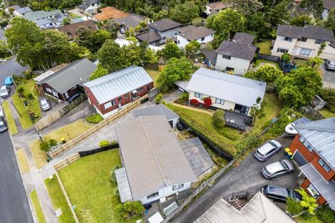 Photo of property in 2/23 Heathglen Place, Bayview, Auckland, 0629