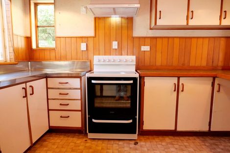 Photo of property in 1 Titoki Road, Raumati Beach, Paraparaumu, 5032