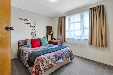 Photo of property in 48 Endeavour Street, Marfell, New Plymouth, 4310